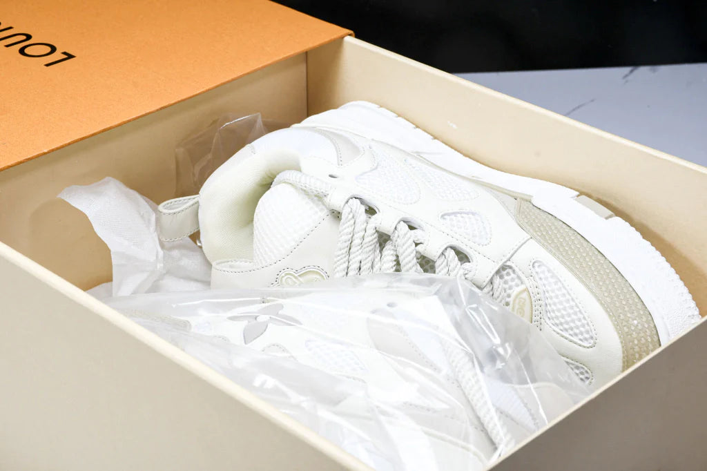 Tênis Louis Vuitton LV Skate Sneaker Bege - Com Caixa da LV